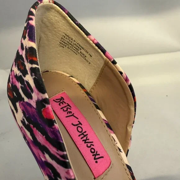 Betsy Johnson Pink Cheetah print pump - Picture 10 of 11